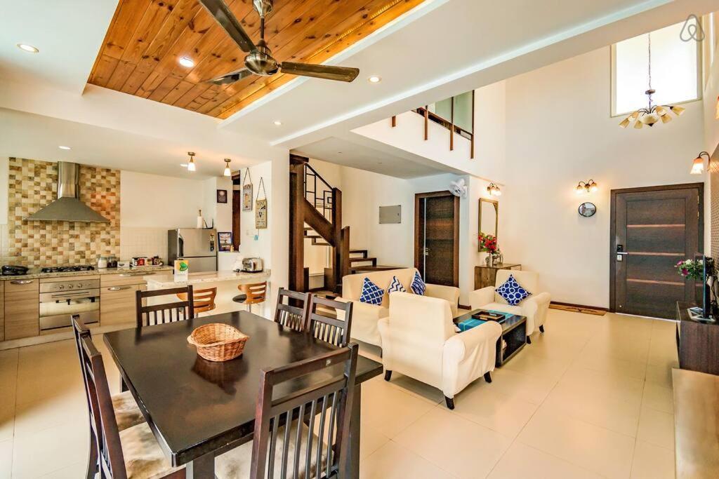 Ochre Villa- Luxury Property In Assagaon / Vagator Exterior photo